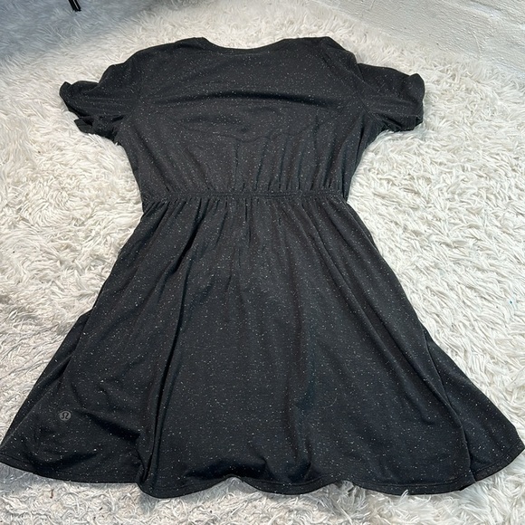 Lululemon Unwind Your Mind Dress Black / White - Picture 5 of 6